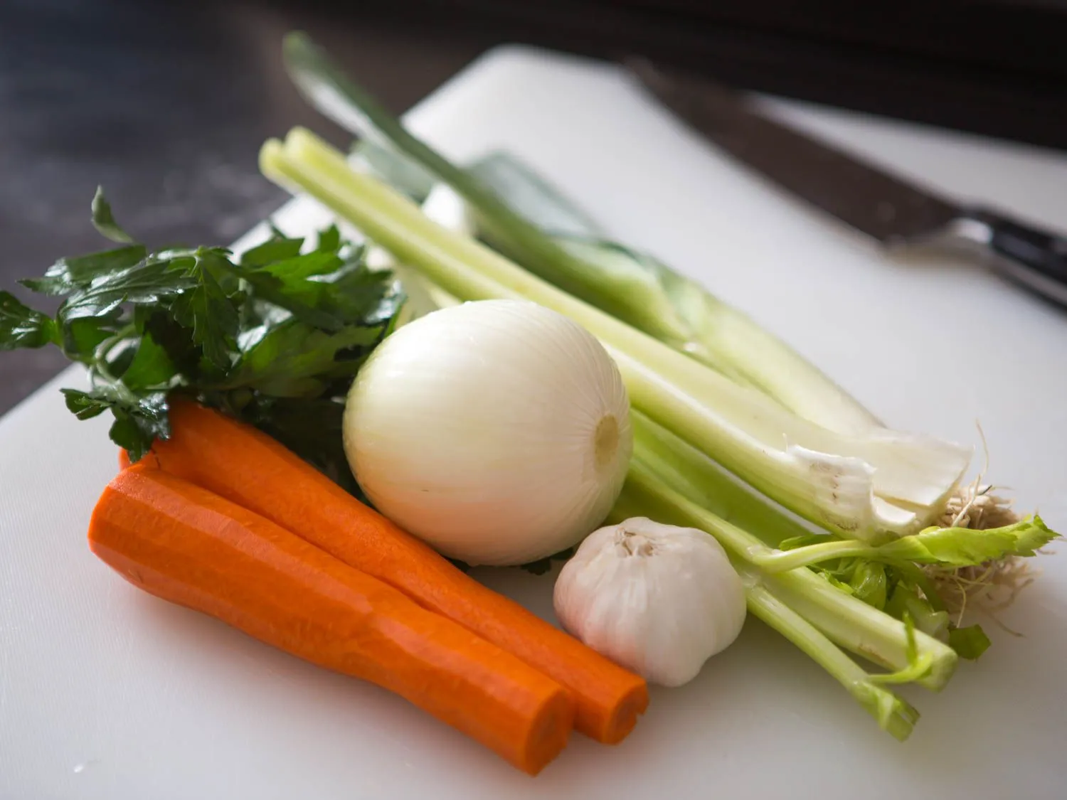 Cách làm răng chắc khỏe bằng chất xơ và vitamin C từ cà rốt và hành tây